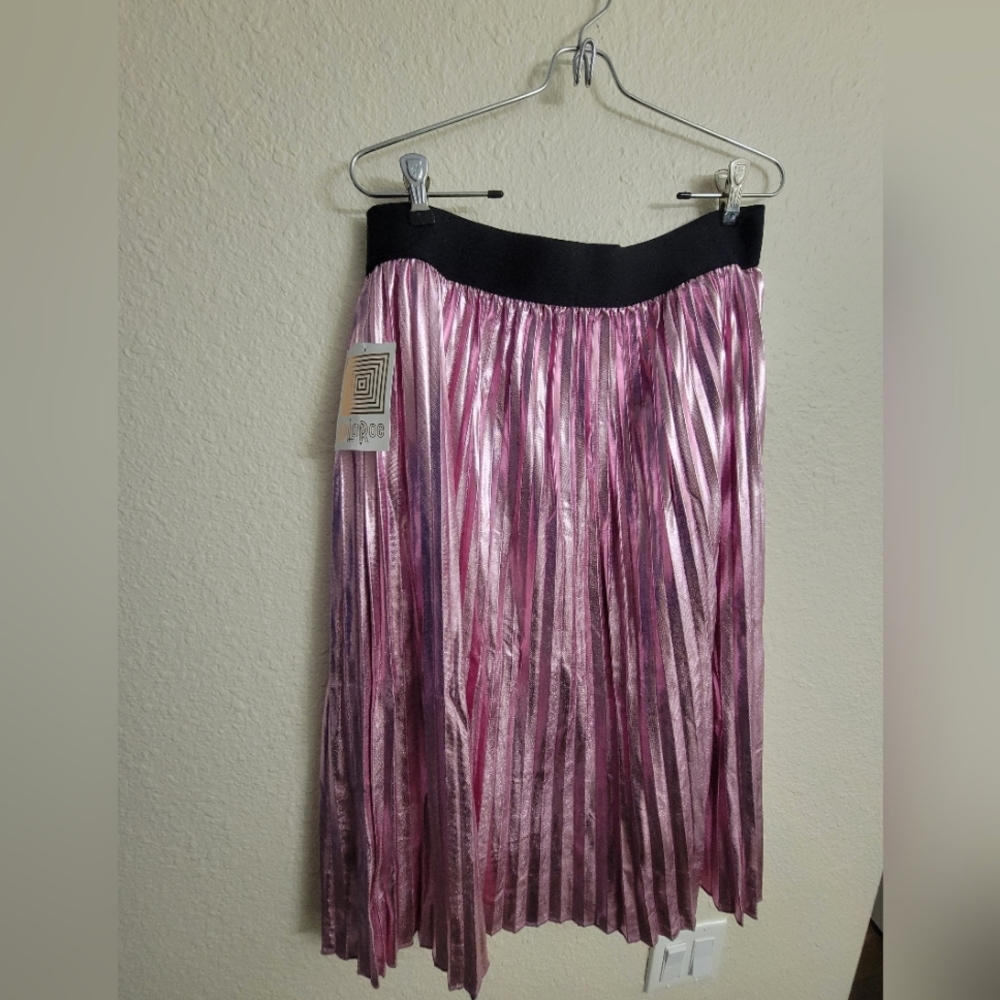 LuLaRoe Metallic Pink Jill Pleated Skirt